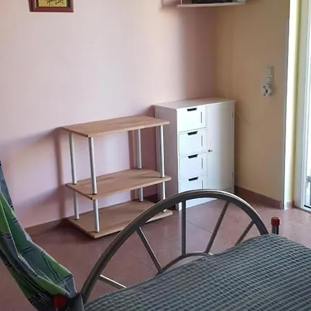 Apartment Gemuetliches In Mit Garten